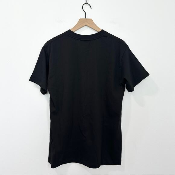 Farm Rio Yawanawa Relaxed T-Shirt Top NWT size Small - Picture 3 of 9